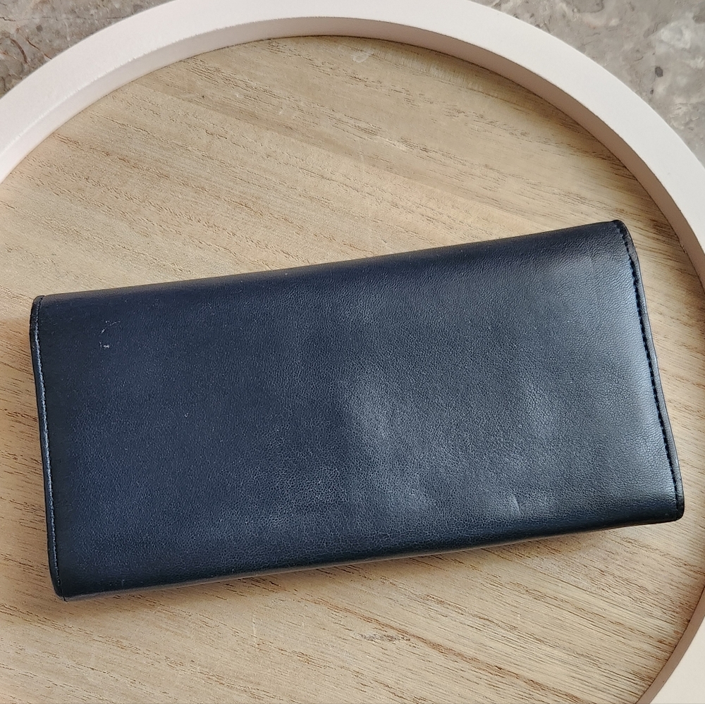 Authentic Chloe wallet - Picture 2 of 16